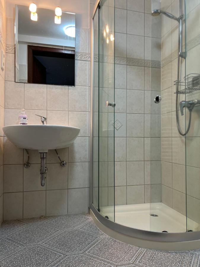 Hummelglueck - Ferienwohnung Mit Terrasse In 30 Min In Hh City Bendestorf Kültér fotó